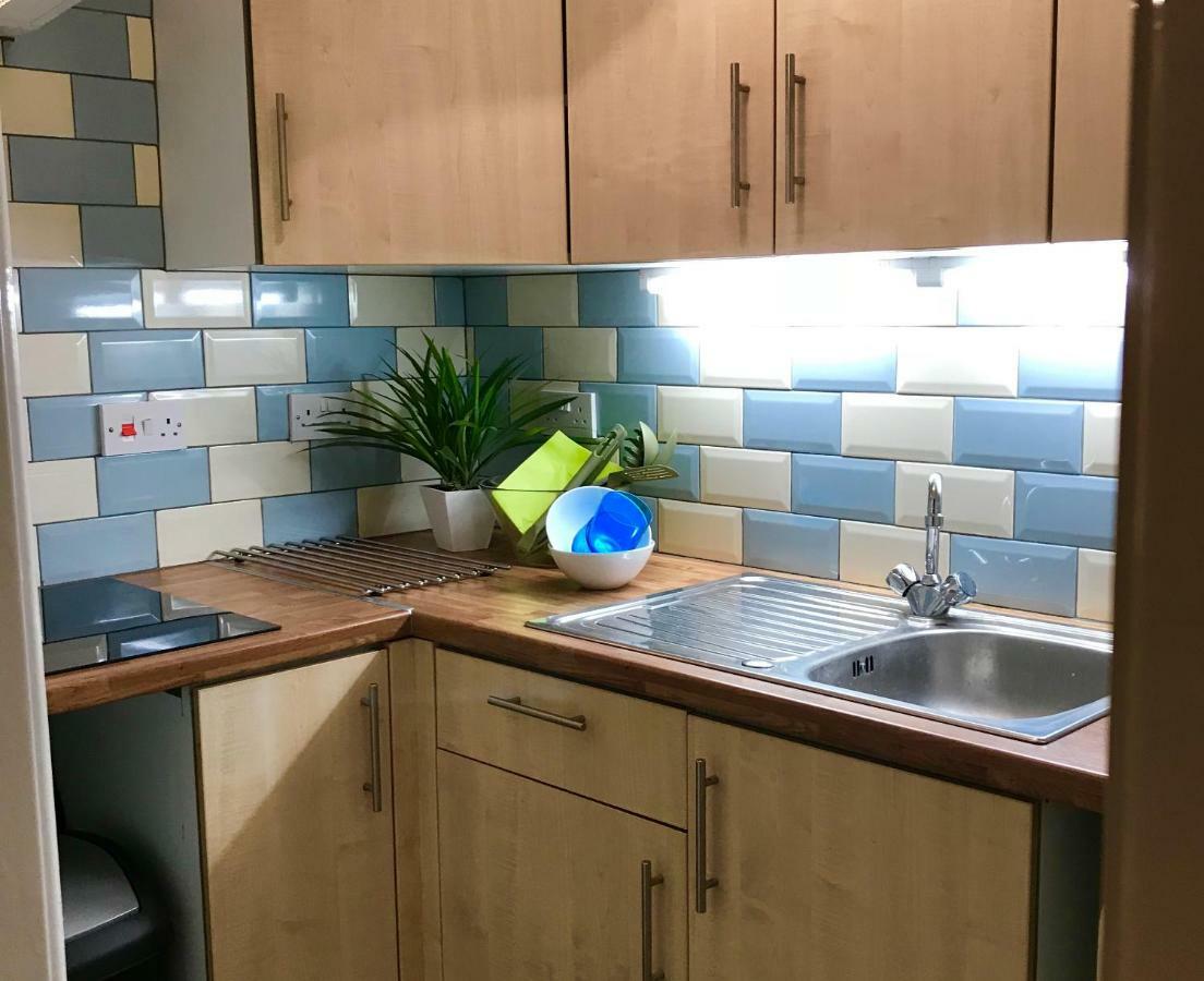 בורנמות' Modern Boutique Studio Apartment מראה חיצוני תמונה