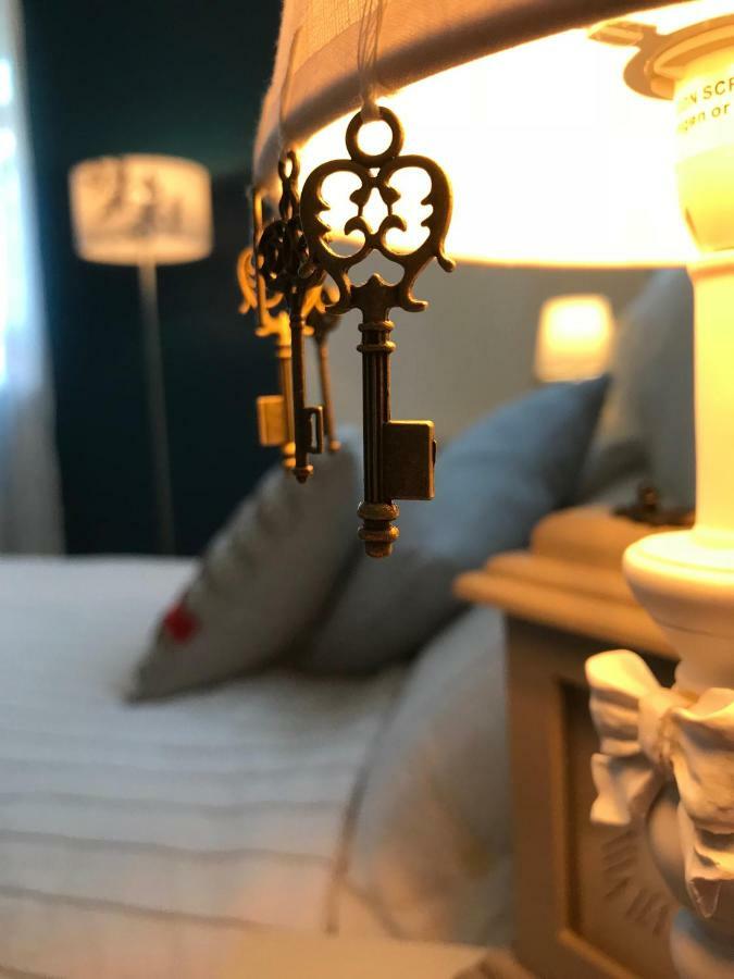 בורנמות' Modern Boutique Studio Apartment מראה חיצוני תמונה